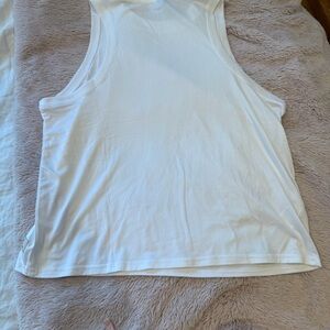 Vuori Women's White Sleeveless Top